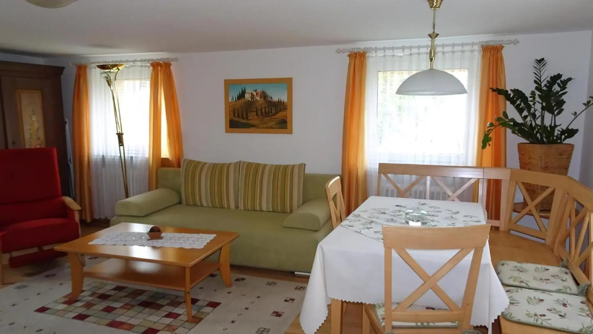 באד קיסינגן Nette Wohnung In Garitz Mit Garten Und Terrasse
