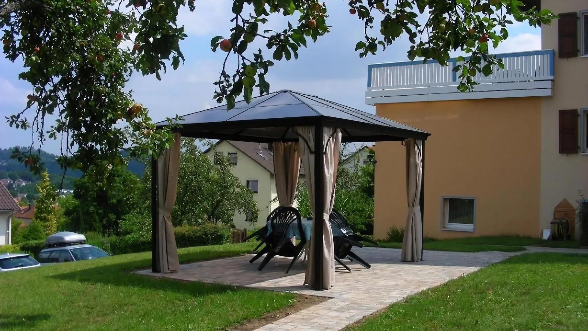 באד קיסינגן Nette Wohnung In Garitz Mit Garten Und Terrasse